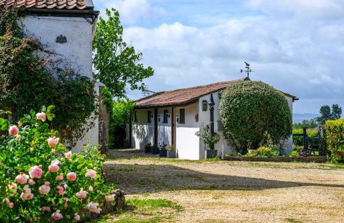 Staple Hill Hotel | Rose - Delightful Stables Conversion By StayStaycations