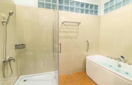 Lampang Apartment | ROSE - Fong Lee CC Lampang Walking Street