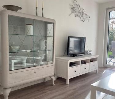 Fischbeck Apartment | Rose Garden
