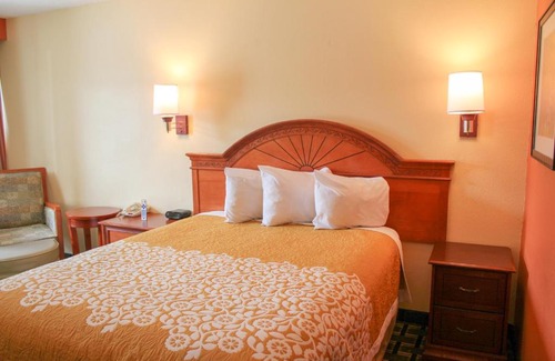 Thomasville Hotel | Rose Garden Inn & Suites Thomasville