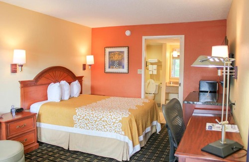 Thomasville Hotel | Rose Garden Inn & Suites Thomasville
