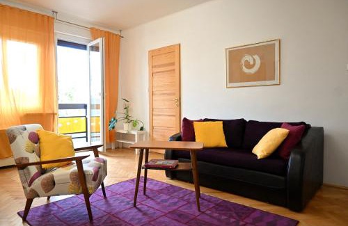 Orszagut Apartment | Rose Hill 4
