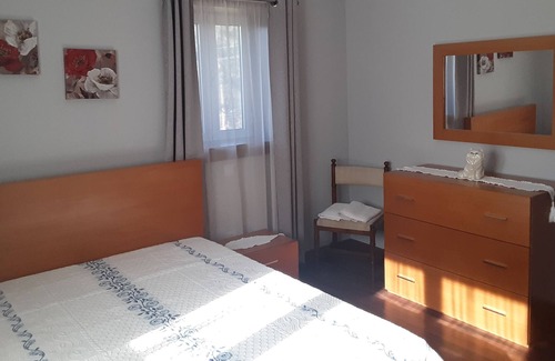 Arcos de Valdevez House | Rose house
