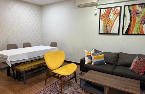 Sekudai House | Rose & Ross Homestay Taman Mutiara Rini
