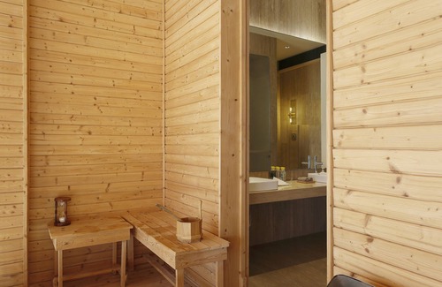 Aerocity Hotel | Roseate House