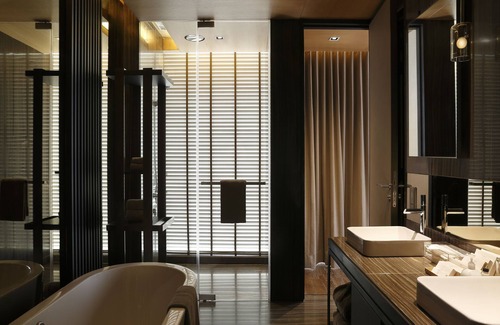 Aerocity Hotel | Roseate House