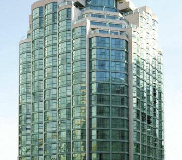 Yaletown Hotel | Rosedale on Robson Suite Hotel