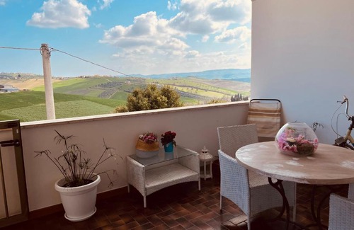 Cologna Spiaggia Apartment | Roseto in collina