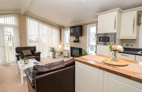 Welton Cottage | ROSIE'S ZEN DEN, pet friendly, with a garden in Armathwaite