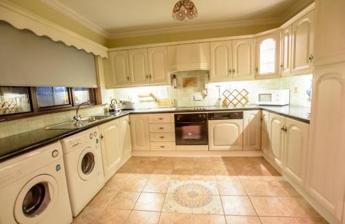 Ballindrait Apartment | Rossgier Inn