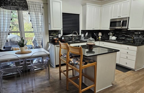 Roswell House | Roswell Mini Mansion with Man Cave