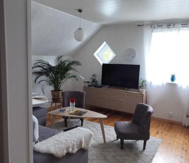 Kuressaare Apartment | Rosy Apartment near Kuressaare Castle