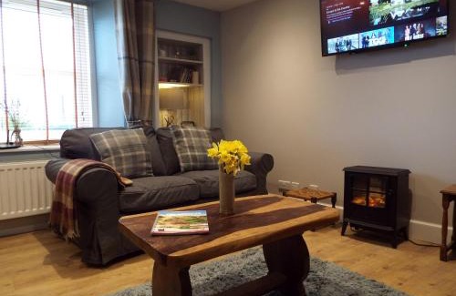 Coldstream House | Rosybank Cottage Coldstream by the Tweed