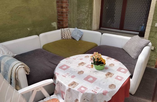 Pfreimd House | Roteapfel Riesiges Haus, Ruhige Umgebung, mit Terrasse