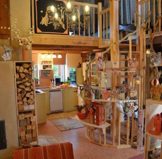 Bad Lausick House | Rotes Kreativ-Ferienhaus