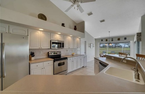 Pebble Beach House | Rotonda Palms - Amazing, Golf course, Pool, Spa, Convenient to everything!