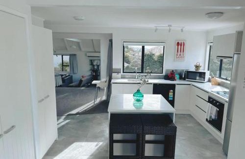 Lynmore House | Rotorua redwood retreat