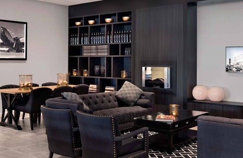 Zestienhoven Hotel | Rotterdam Convenience – Onsite Dining & Airport Access!
