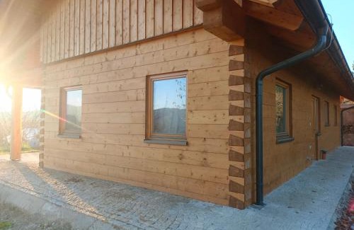 Malenice House | Roubenka Kopretina