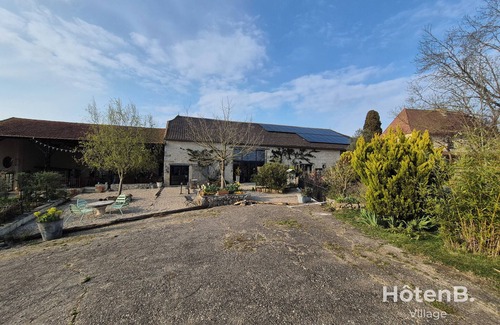 Beaumont-du-Perigord House | Rouge Tanin Cottage – Private Spa, Nature & Authentic Charm on a Dordogne