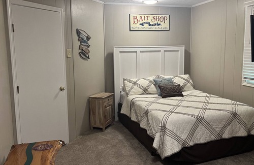Leitchfield Cabin | Rough River's Rustic Retreat