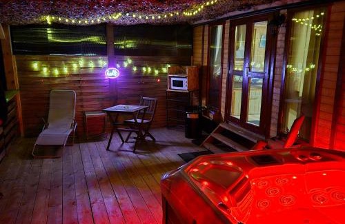 Condom Ski Chalet | Roulotte „couleur“