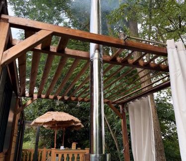Forges Bed & Breakfast | Roulotte nature et bain nordique privé à deux