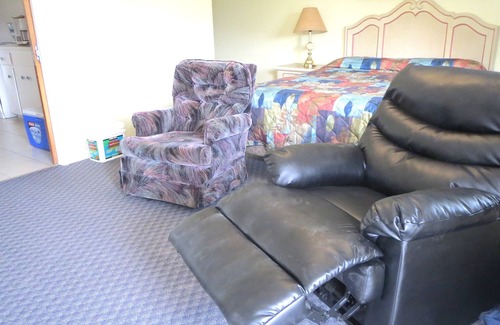 Clinton Hotel | Round-Up Motel