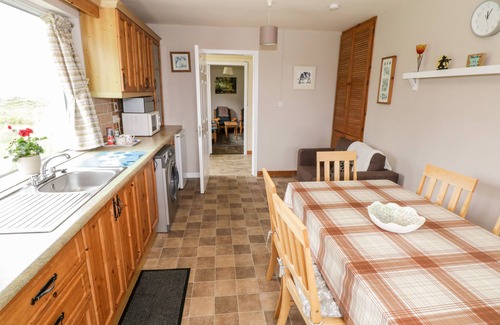 Inishnee Cottage | ROUNDSTONE BAY VIEW, family friendly in Roundstone, County Galway