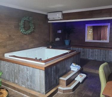 Southern View Hotel | Route 66 Hotel, Southern View, Illinois
