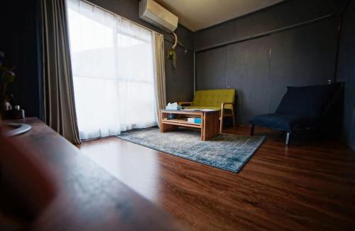 Yumoto Apartment | "Route 99" Balinese style room, free Swith&Netflex