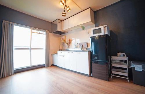 Yumoto Apartment | "Route 99" Balinese style room, free Swith&Netflex