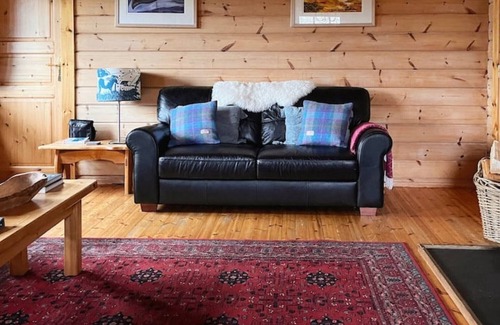 Marybank Cabin | Rowan Lodge at Big Sky. Family friendly cabin in the Scottish Highlands.