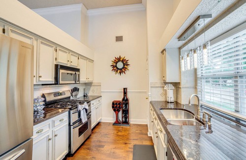 Rowlett House | Rowlett Escape w/Fire Pit & Lake Views