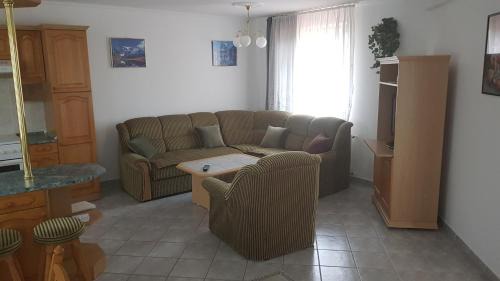 Vonyarcvashegy Apartment | Royal Apartman
