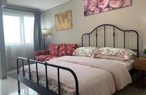 Kedungmanggu Apartment | Royal Bed - Royal Sentul Park Apartment