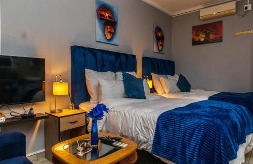 Rustenburg House | Royal Blue Family Haven