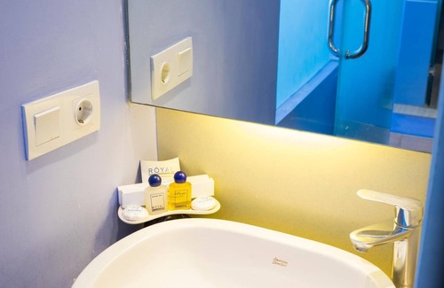 Cideng Hotel | Royal City Hotel