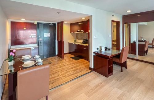 Kota Kinabalu Apartment | Royal Crown Scsp 783 KK CBD near Imago