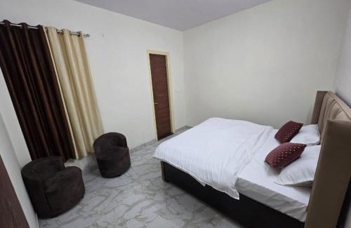 Varanasi Hotel | Royal Diamond Hotel & Guest house