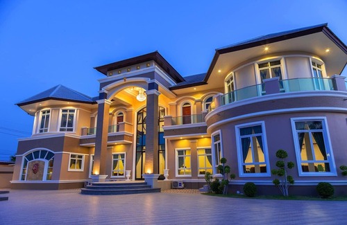 Cha-am House | Royal Graces Luxury