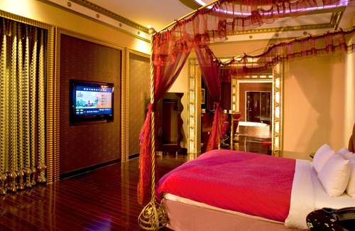 Cianjhen District Hotel | Royal Group Motel - Wuyin