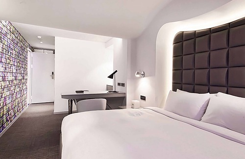 Cianjin District Hotel | Royal Hotel Group Central Park Branch