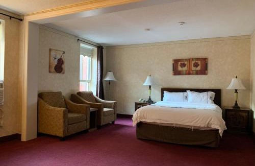 Guelph Hotel | Royal Inn and Suites at Guelph