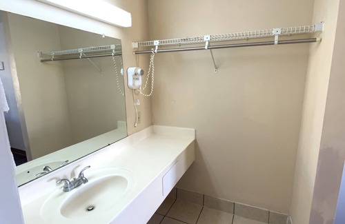 Alachua Hotel | Royal Inn