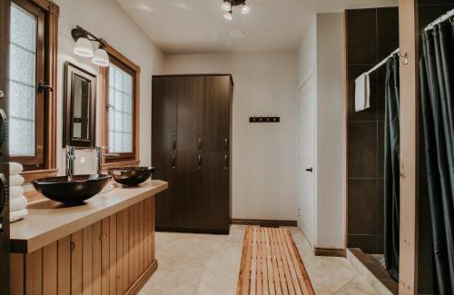 Saint-Faustin-Lac-Carre Ski Chalet | Royal Laurentien