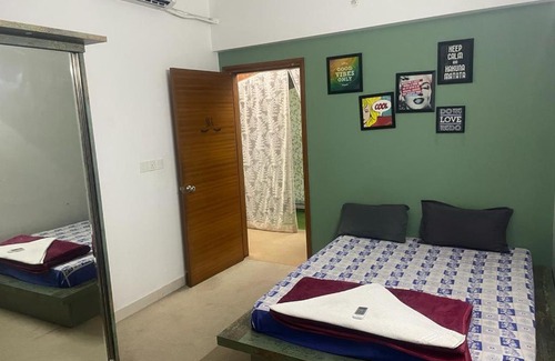 Hadapsar Bed & Breakfast | Royal Nest 3 BHK Suites AS