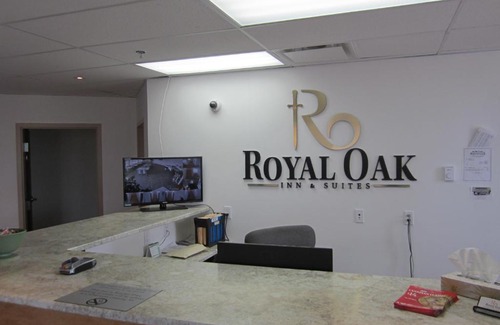 Mackenzie Hotel | Royal Oak Inn and Suites & RV Park