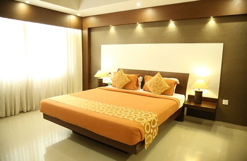 Kannur Hotel | Royal Omars