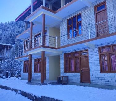 Kullu House | Royal orchard retreat